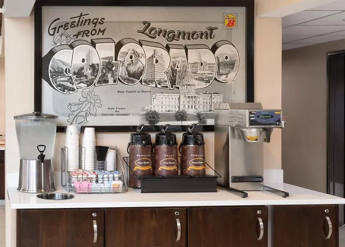 Super 8 By Wyndham Longmont/Twin Peaks